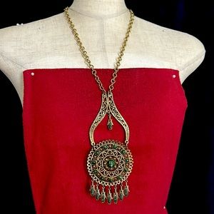 🖤Vtg statement necklace